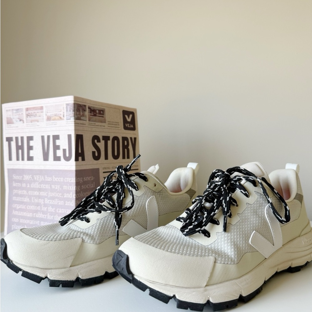Veja Dekkan Natural White Tennis Shoes